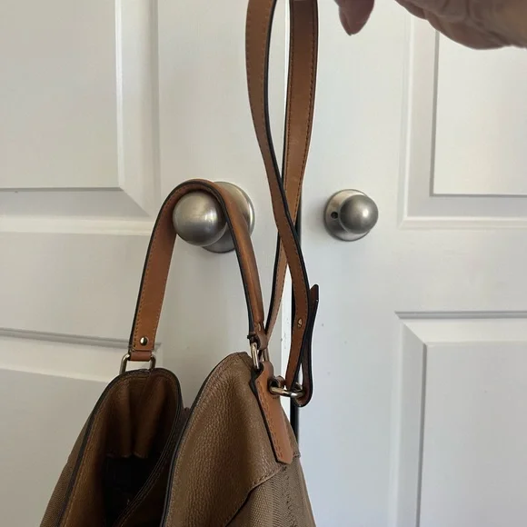 JUST REDUCED. Burberry canvas bag with inside pouch - Picture 3 of 13